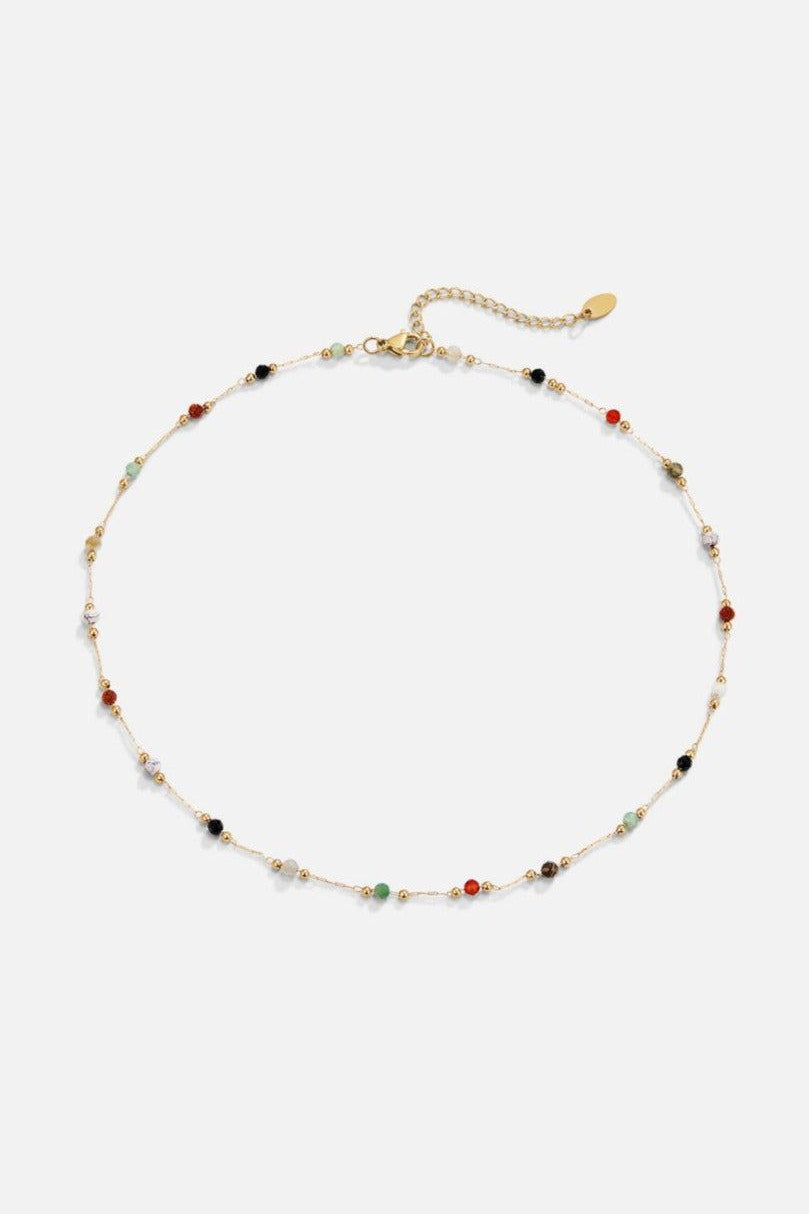 Collar fino con piedras de colores