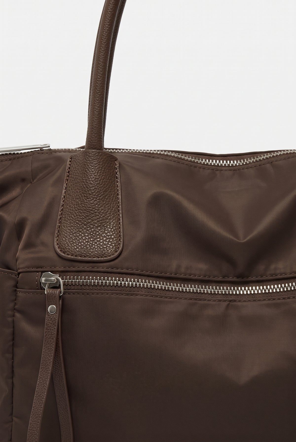 Bolso de hombro de nailon impermeable en café