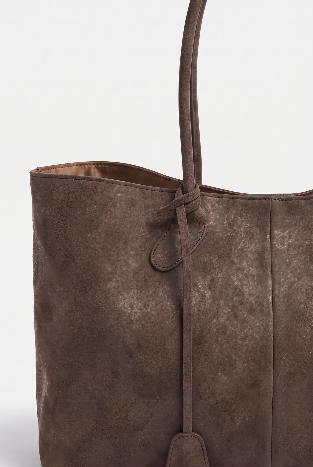 Bolso de mano de gran capacidad en café