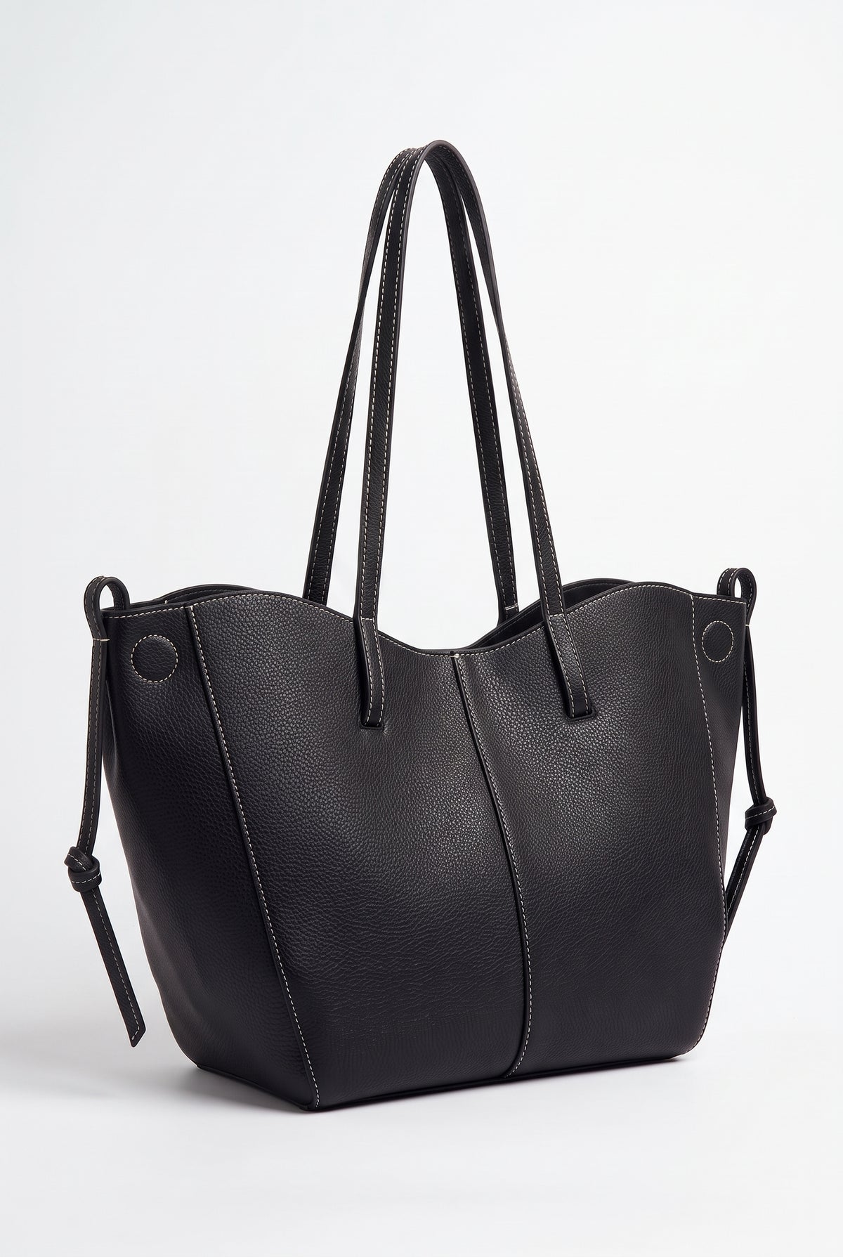Bolso de mano dos en uno con bolsito a juego en negro