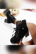 Botines de cordones con encaje y tacón ancho en negro