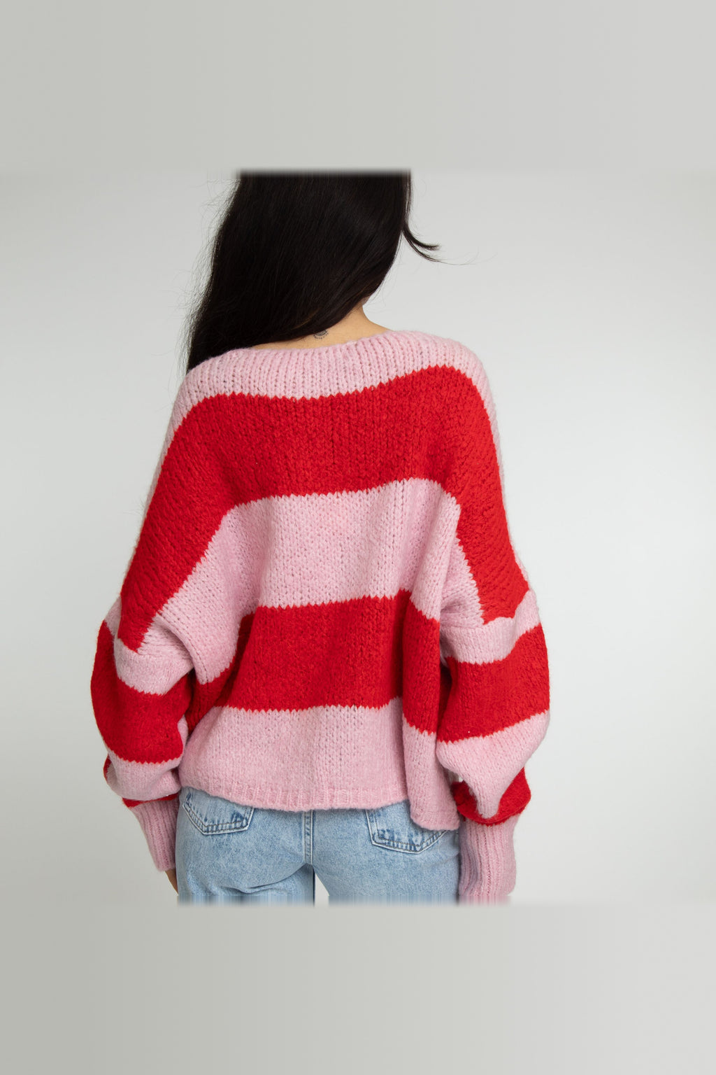 Cárdigan de rayas con escote de pico y lazada en rojo