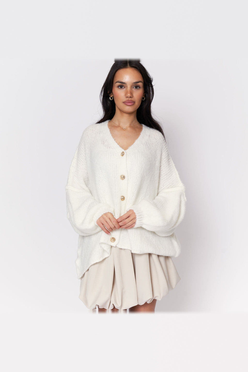 Cárdigan oversize de punto con escote de pico en blanco