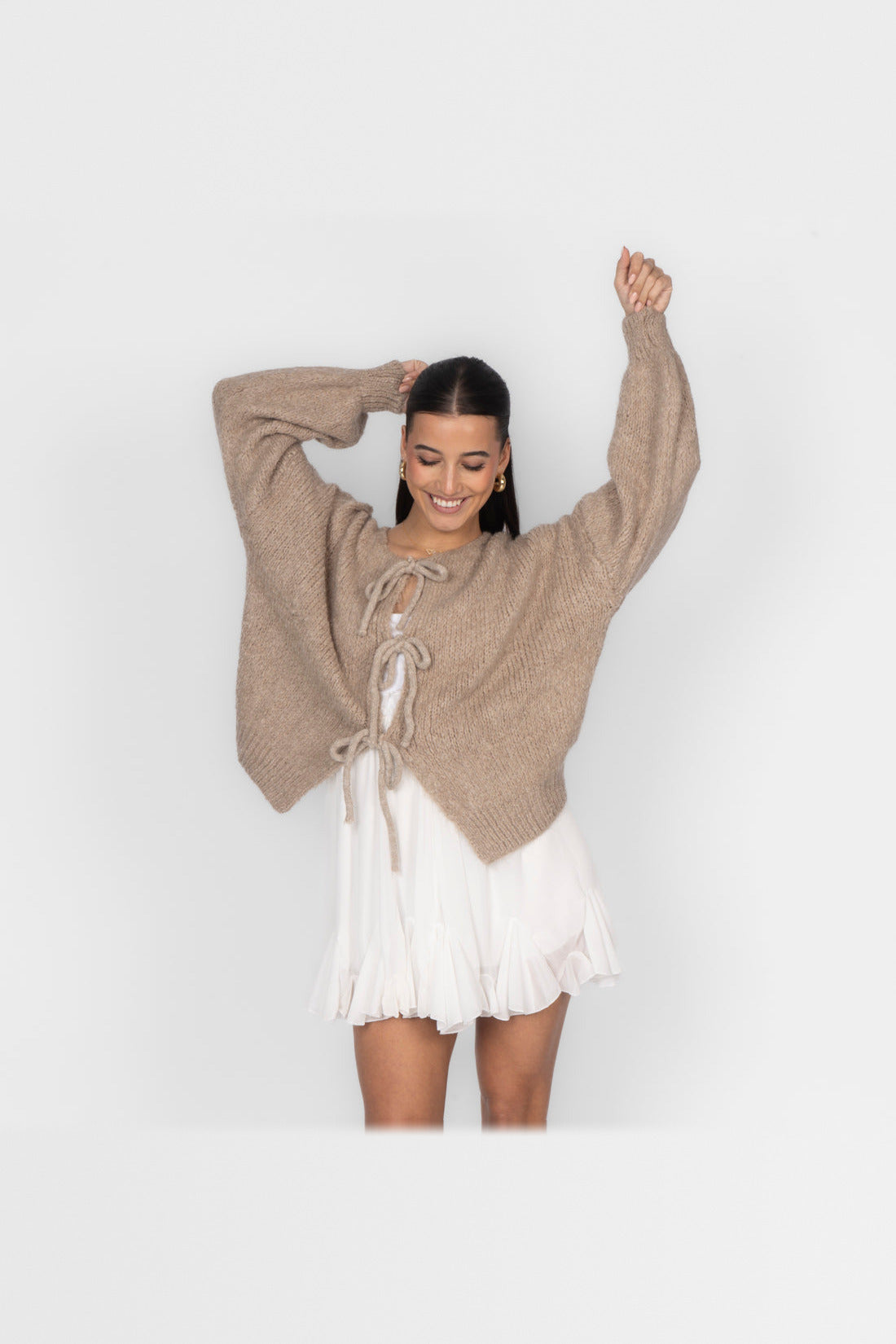 Cárdigan oversize de punto para anudar en beige