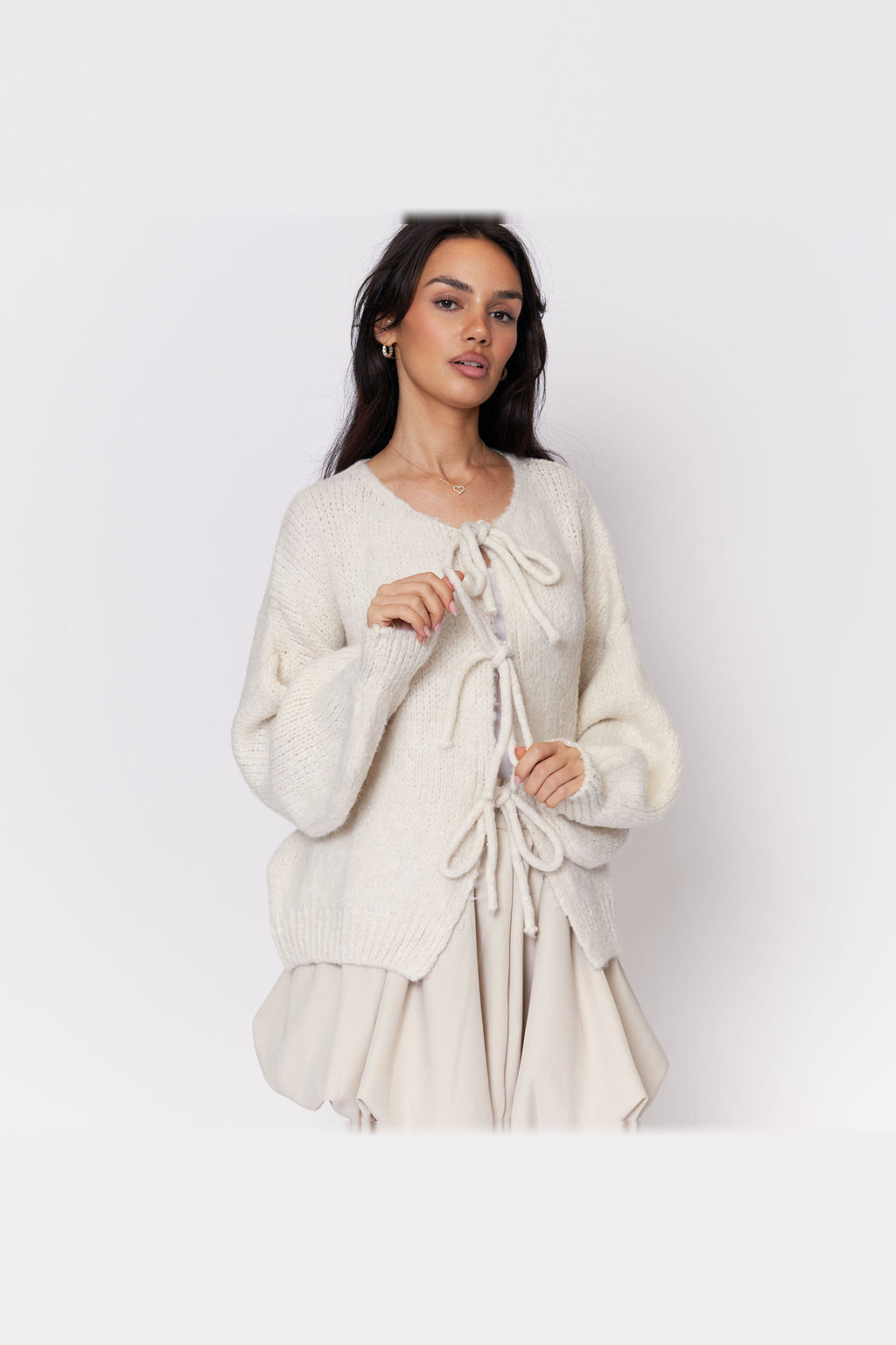 Cárdigan oversize de punto para anudar en crema