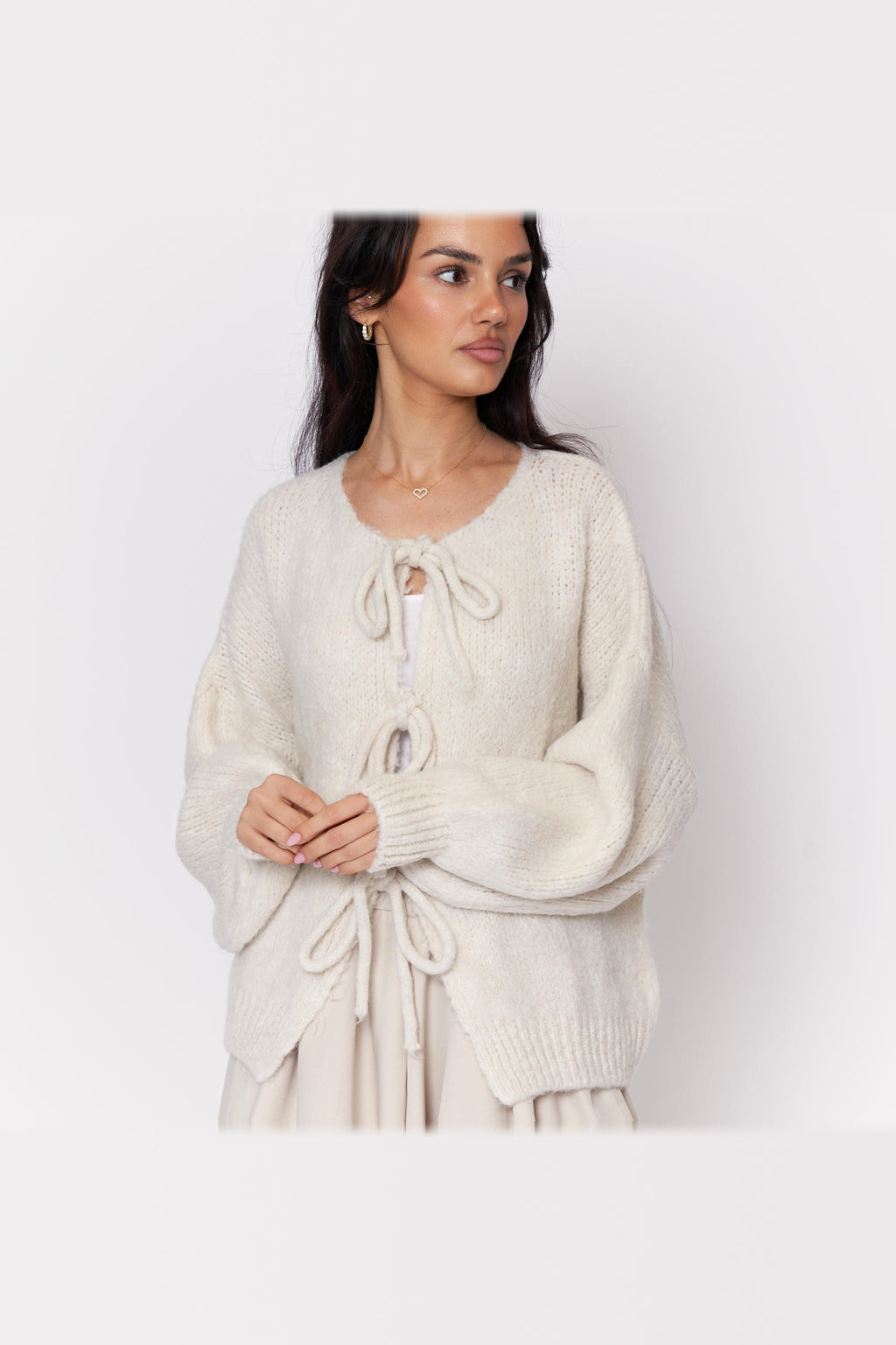 Cárdigan oversize de punto para anudar en crema