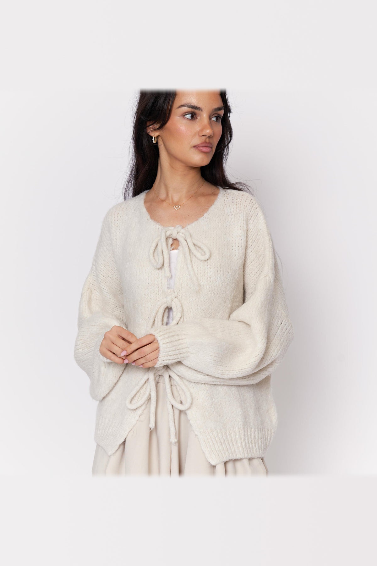Cárdigan oversize de punto para anudar en crema