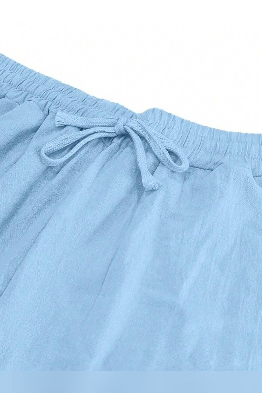 Pantalón de lino con cordón en azul bebé