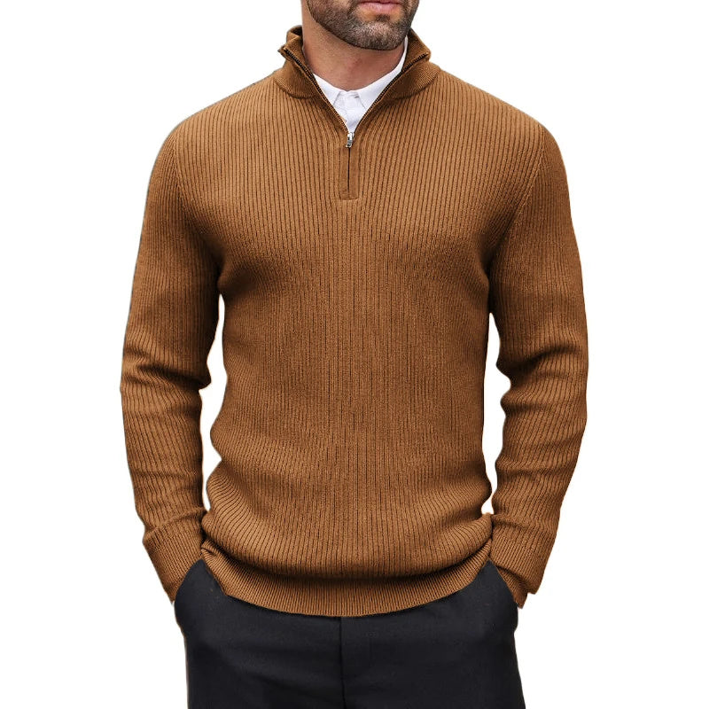 Jersey fino de cuello alto con media cremallera en marrón claro
