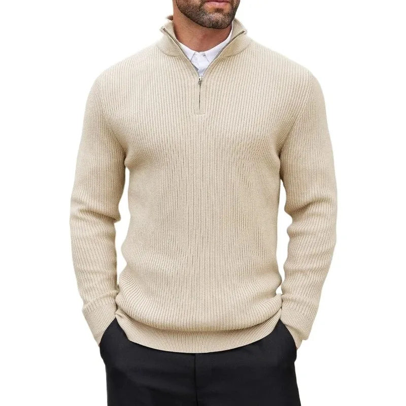 Jersey fino de cuello alto con media cremallera en beige