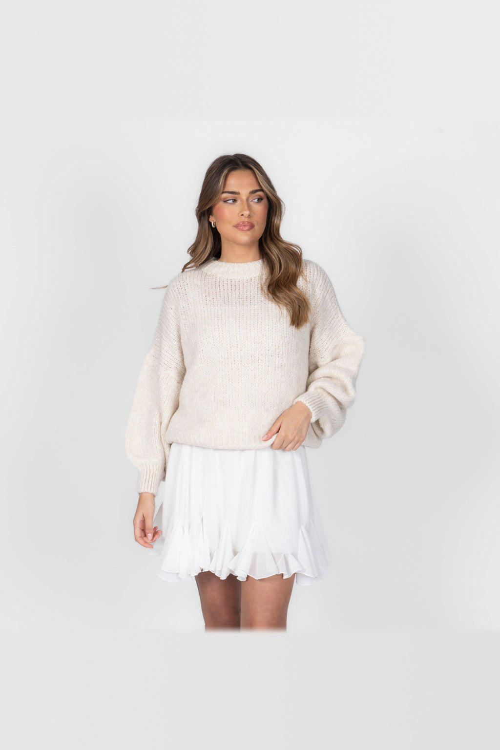 Jersey oversize de cuello redondo en crema