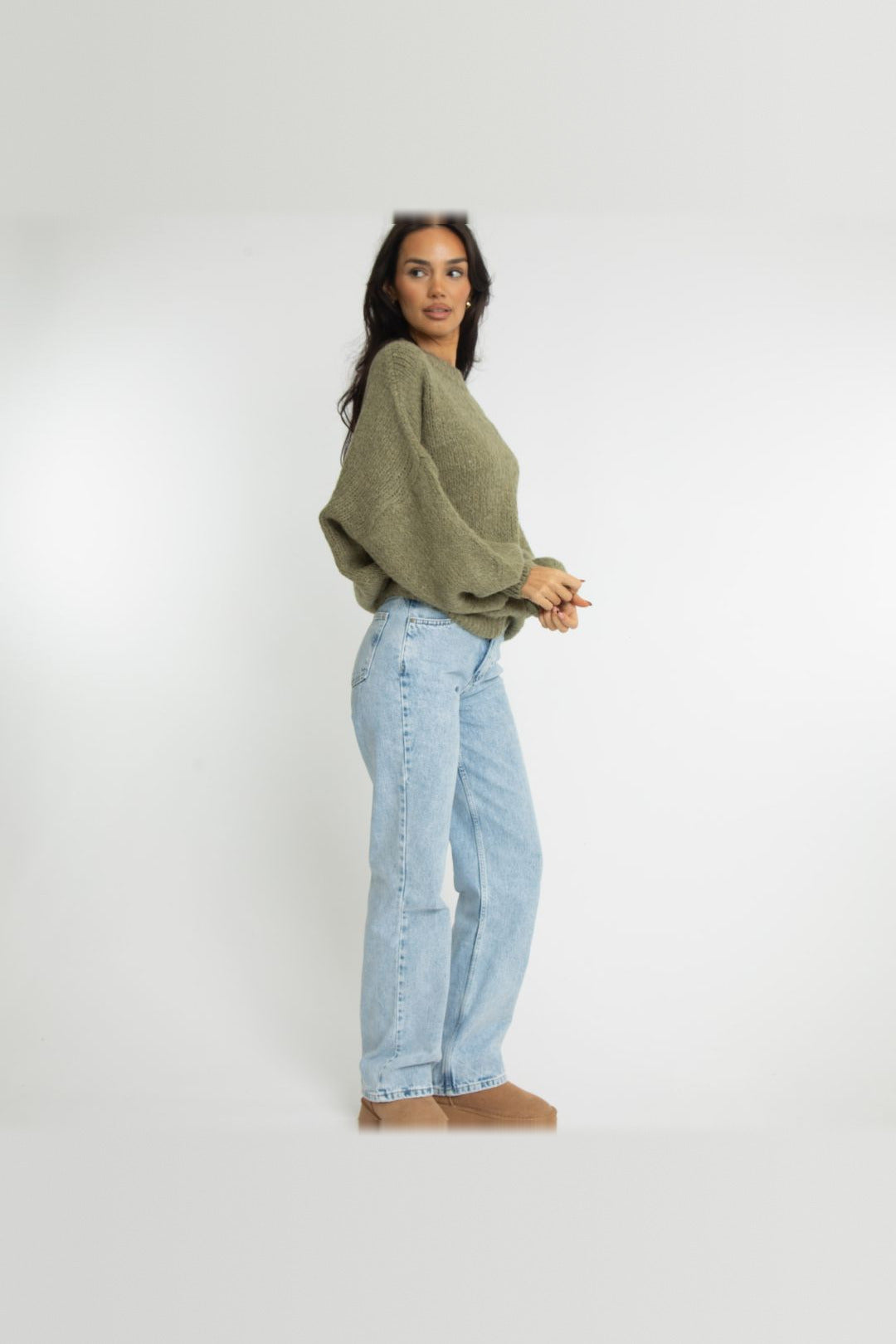 Jersey oversize de cuello redondo en verde oliva
