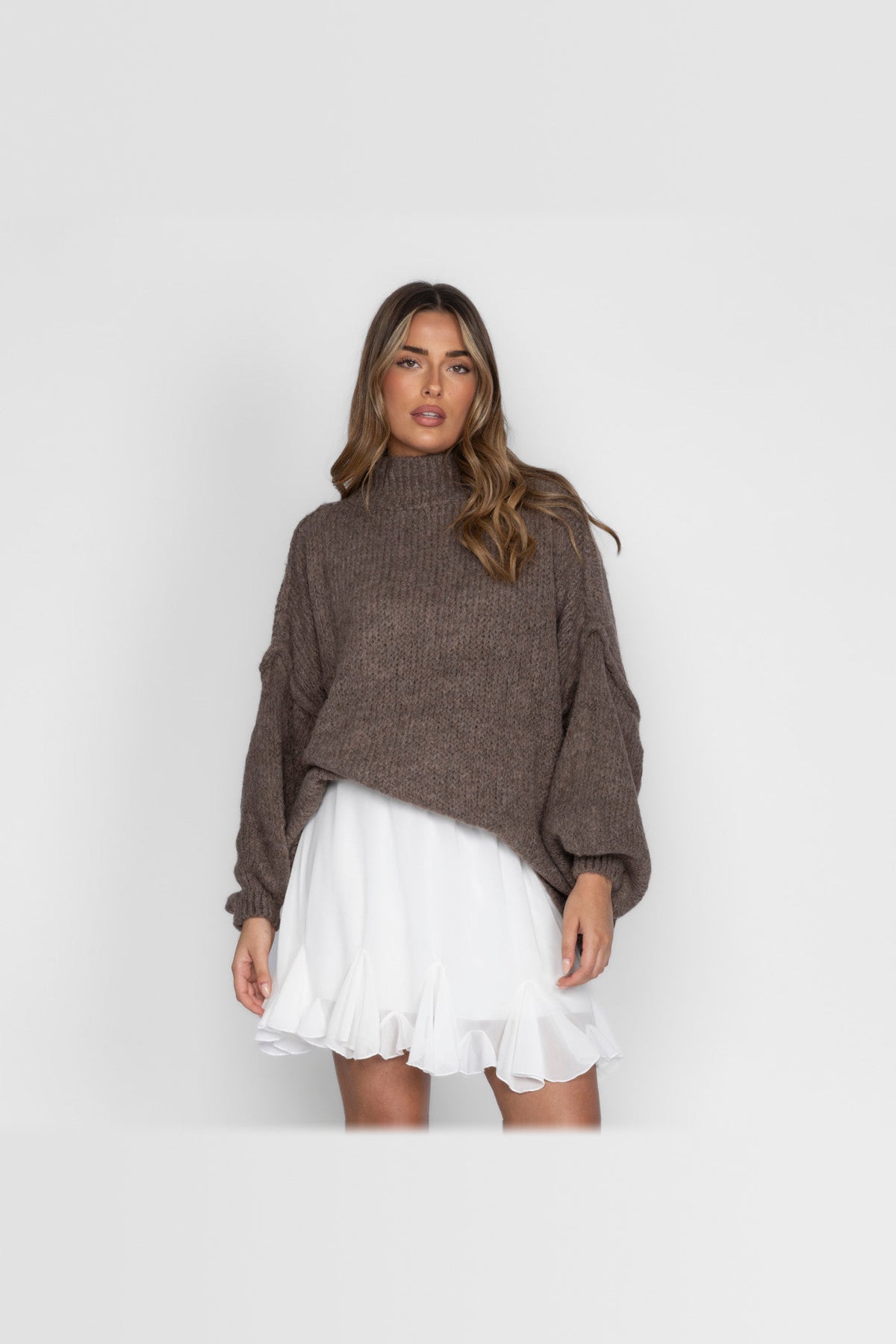 Jersey oversize de punto suave en marrón