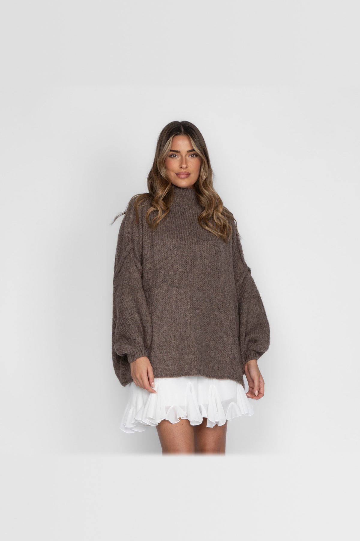 Jersey oversize de punto suave en marrón