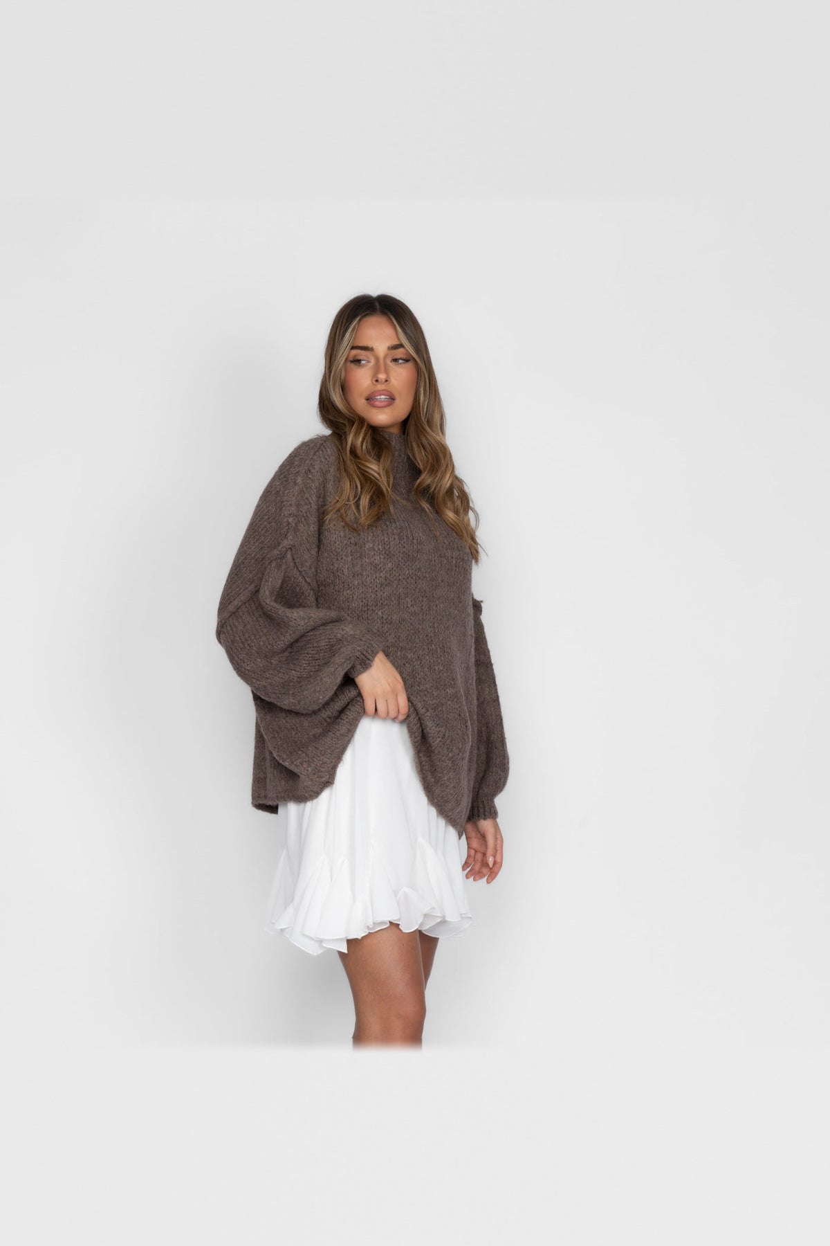 Jersey oversize de punto suave en marrón