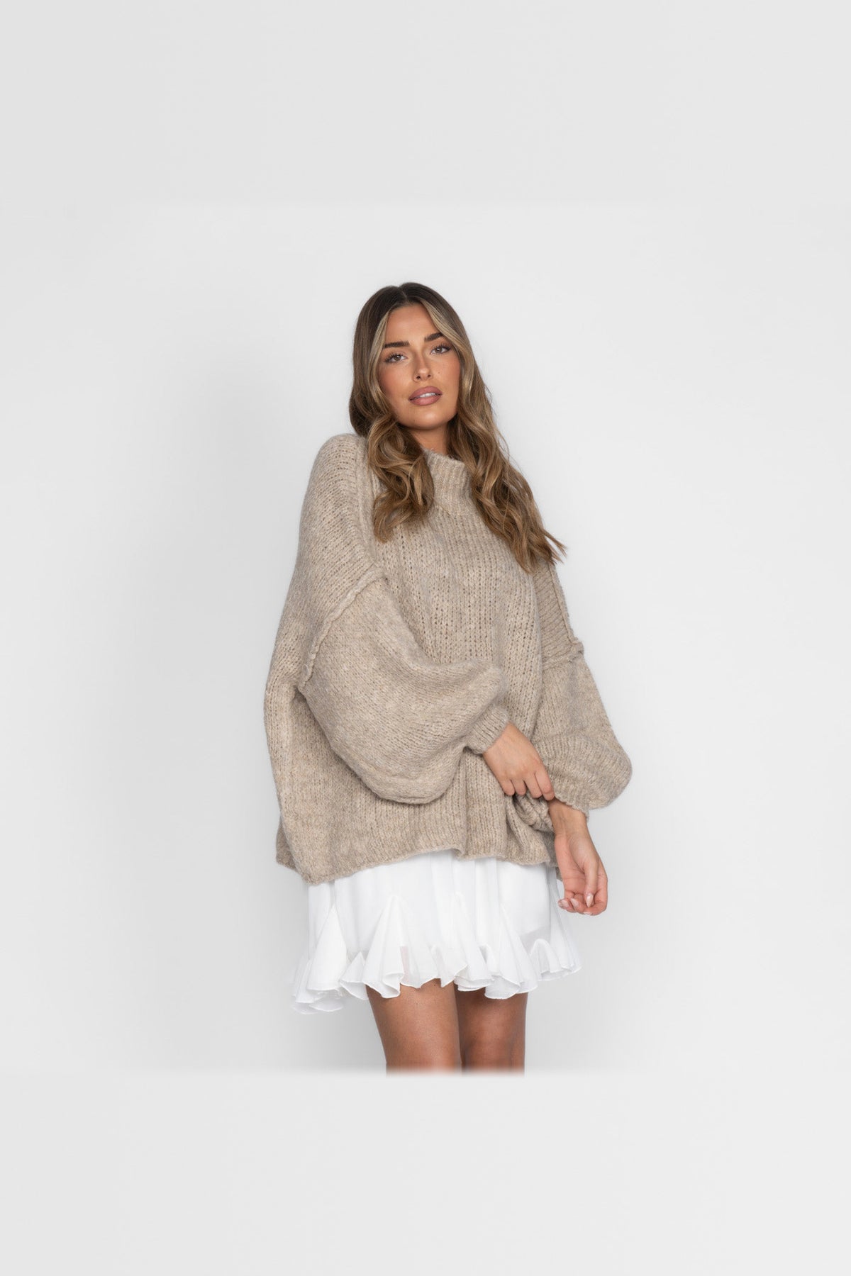 Jersey oversize de punto suave en beige