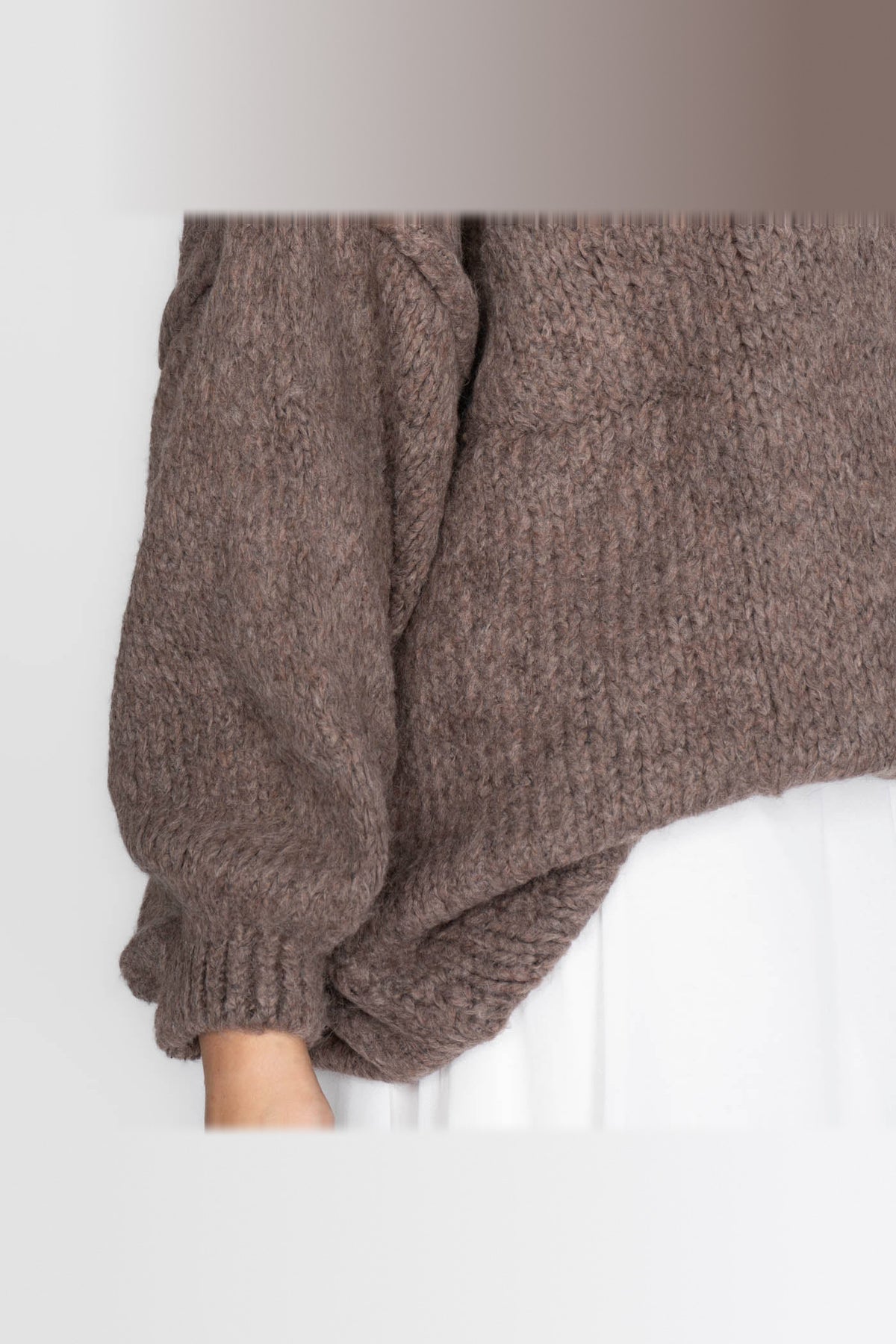 Jersey oversize de punto suave en marrón