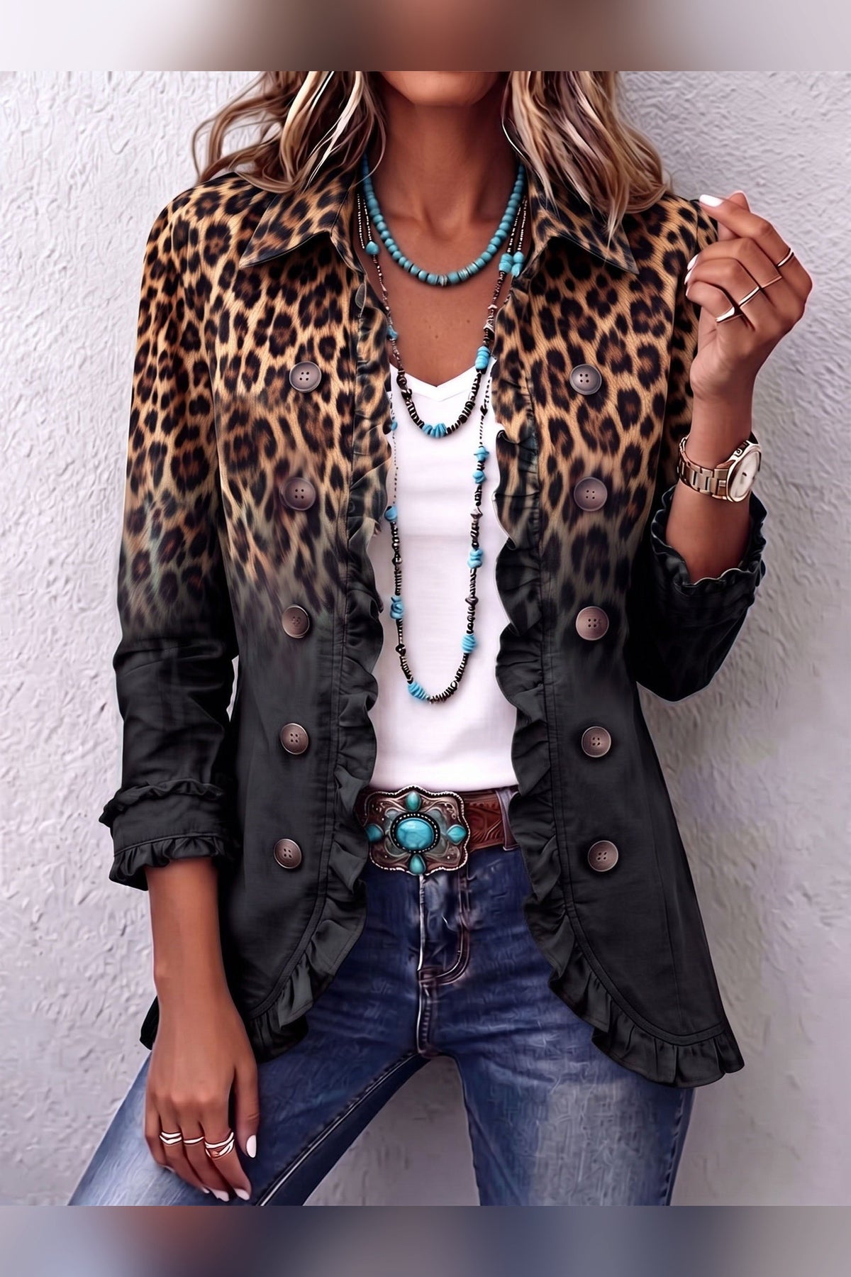 Chaqueta blazer leopardo y negro con volantes en leopardo y negro