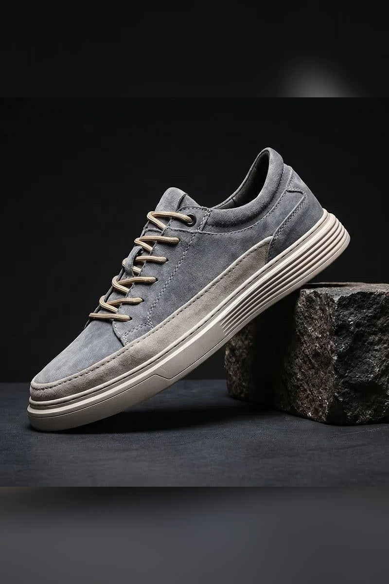 Zapatilla de ante con suela amortiguada en gris