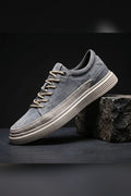 Zapatilla de ante con suela amortiguada en gris
