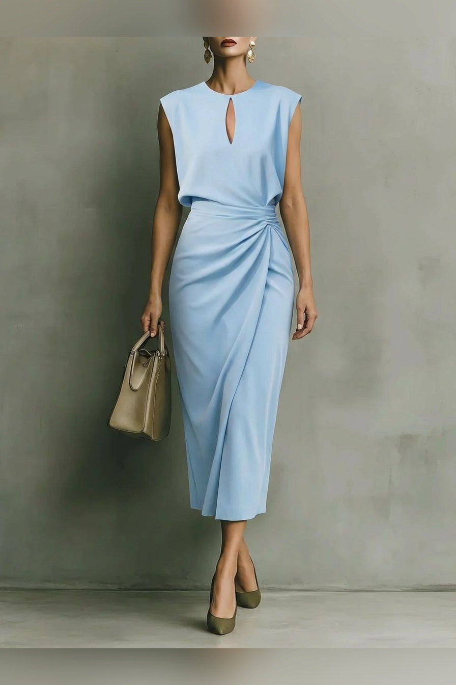 Vestido midi drapeado en celeste
