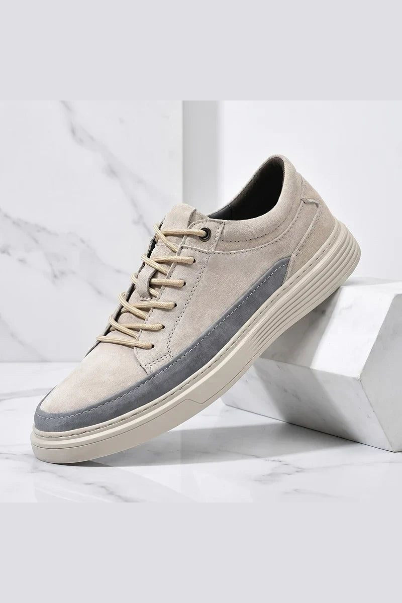 Zapatilla de ante con suela amortiguada en beige