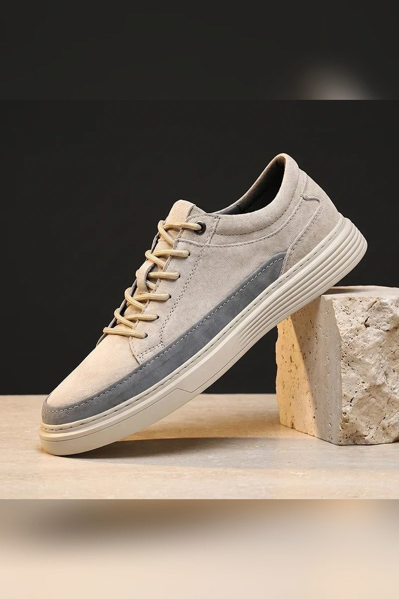 Zapatilla de ante con suela amortiguada en beige