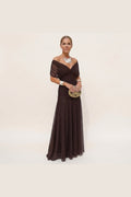 Vestido largo con escote de pico en marrón