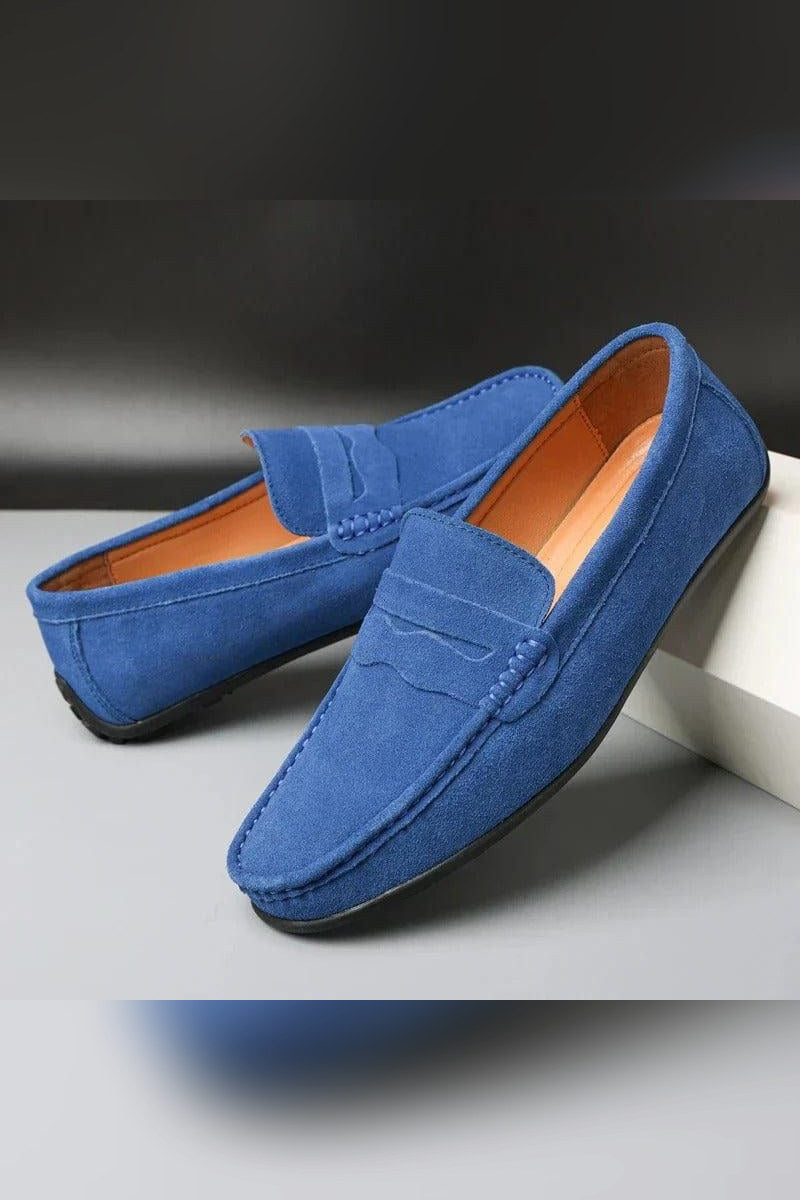 Mocasín con hebilla en azul