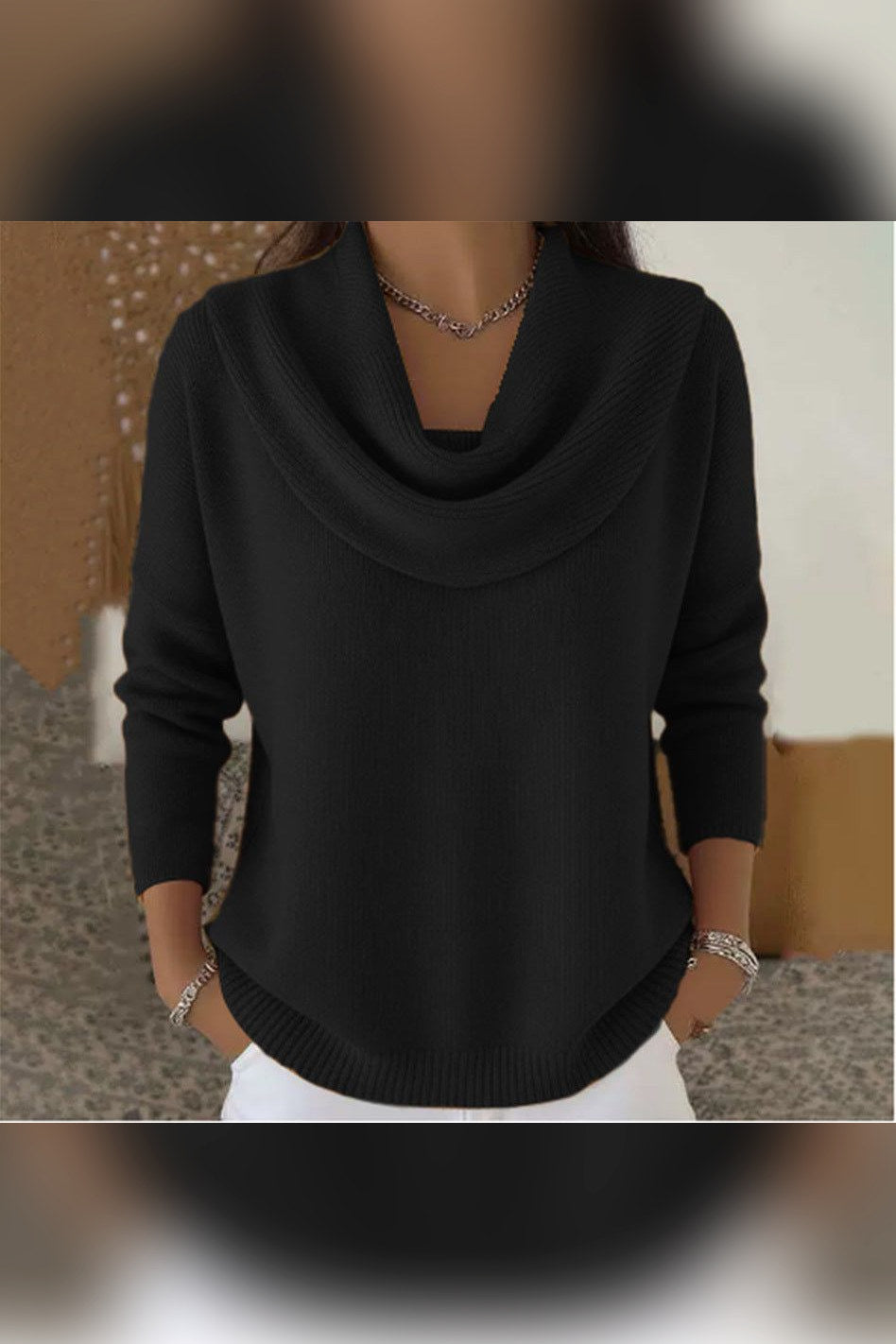 Jersey con cuello drapeado en negro