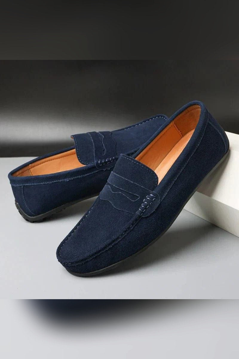 Mocasín con hebilla en azul marino