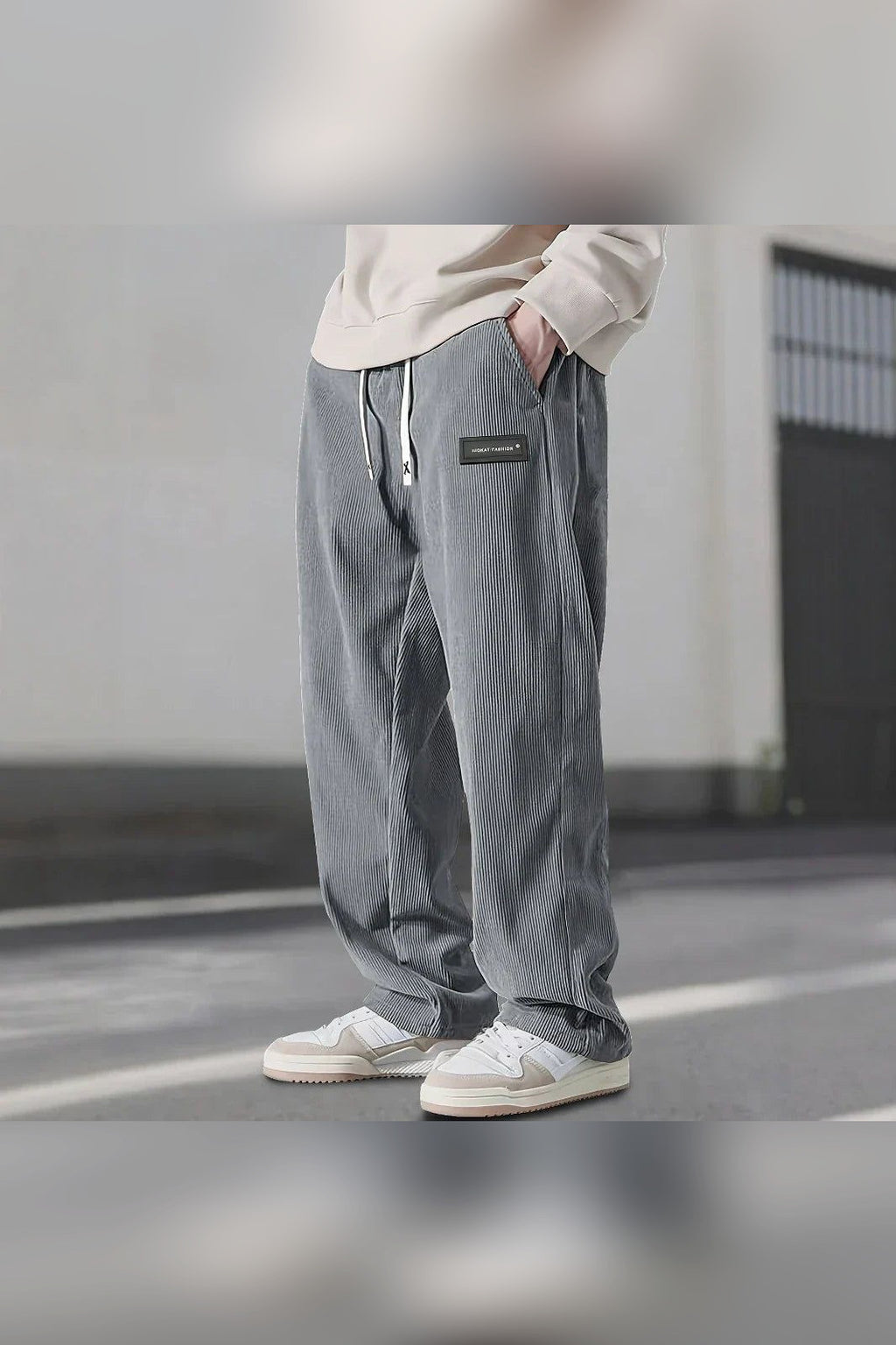 Pantalón de pana en gris