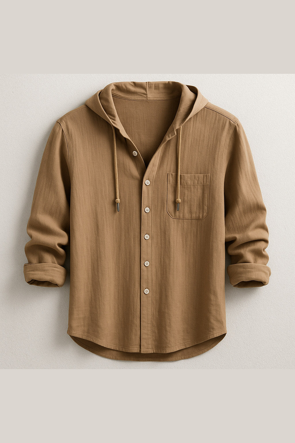 Camisa con capucha abotonada en marrón
