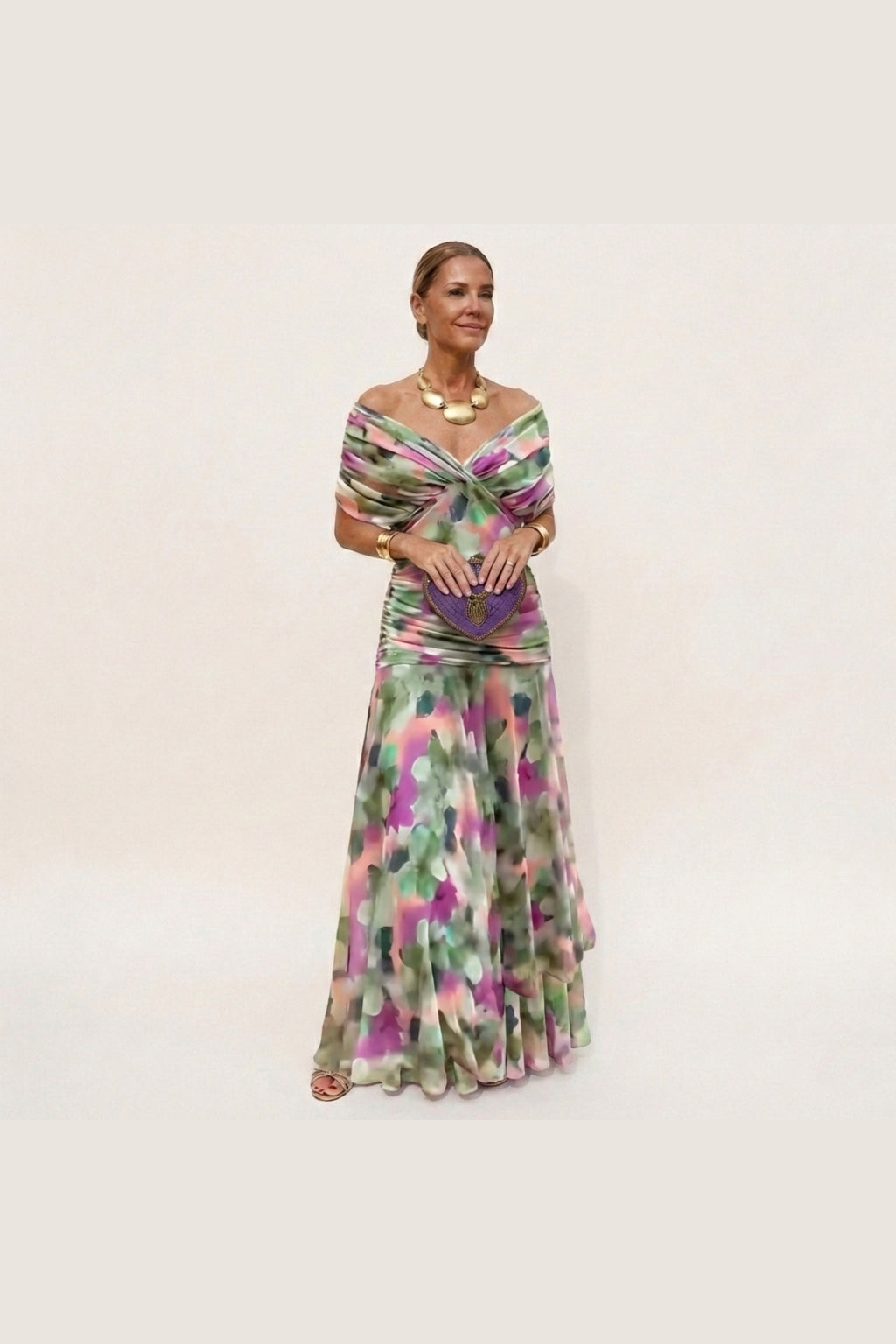 Vestido largo con escote de pico en verde y morado