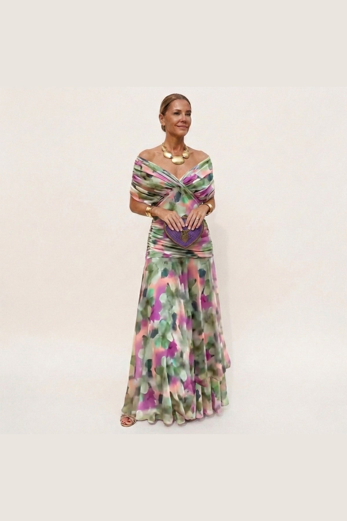 Vestido largo con escote de pico en verde y morado