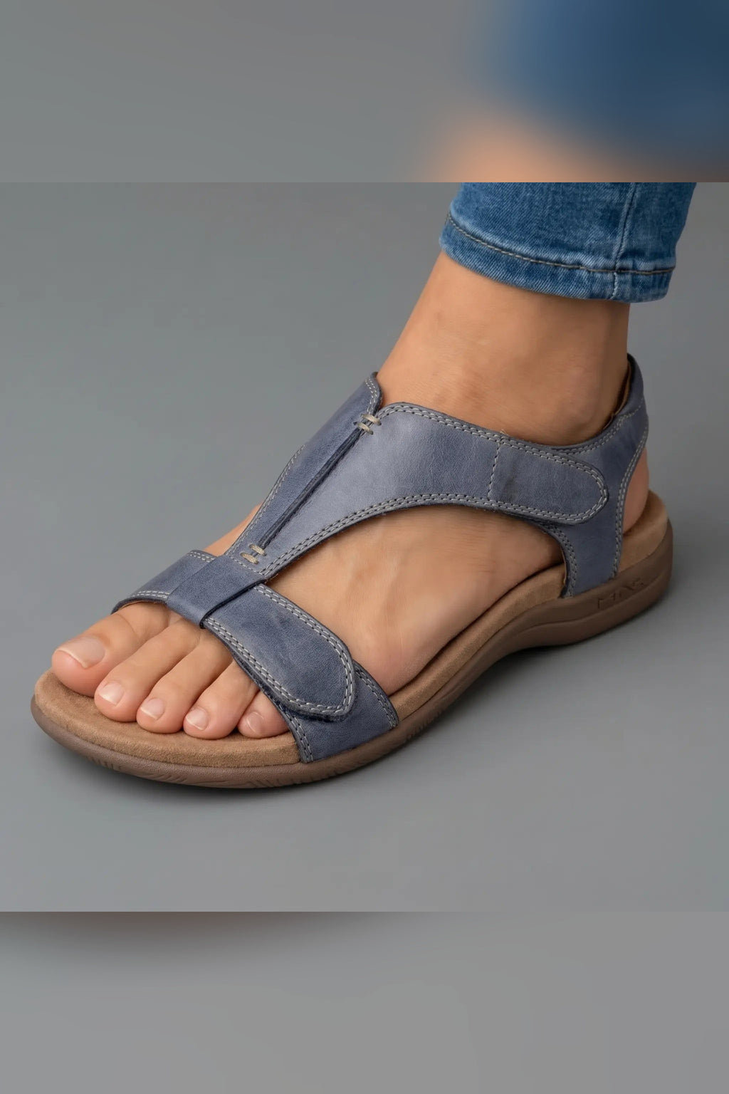 Sandalia ortopédica acolchada en azul