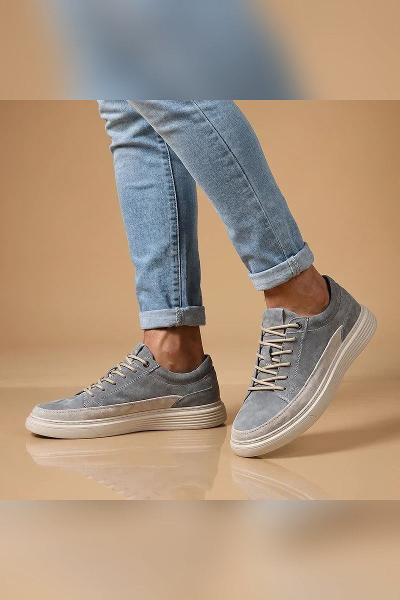 Zapatilla de ante con suela amortiguada en gris
