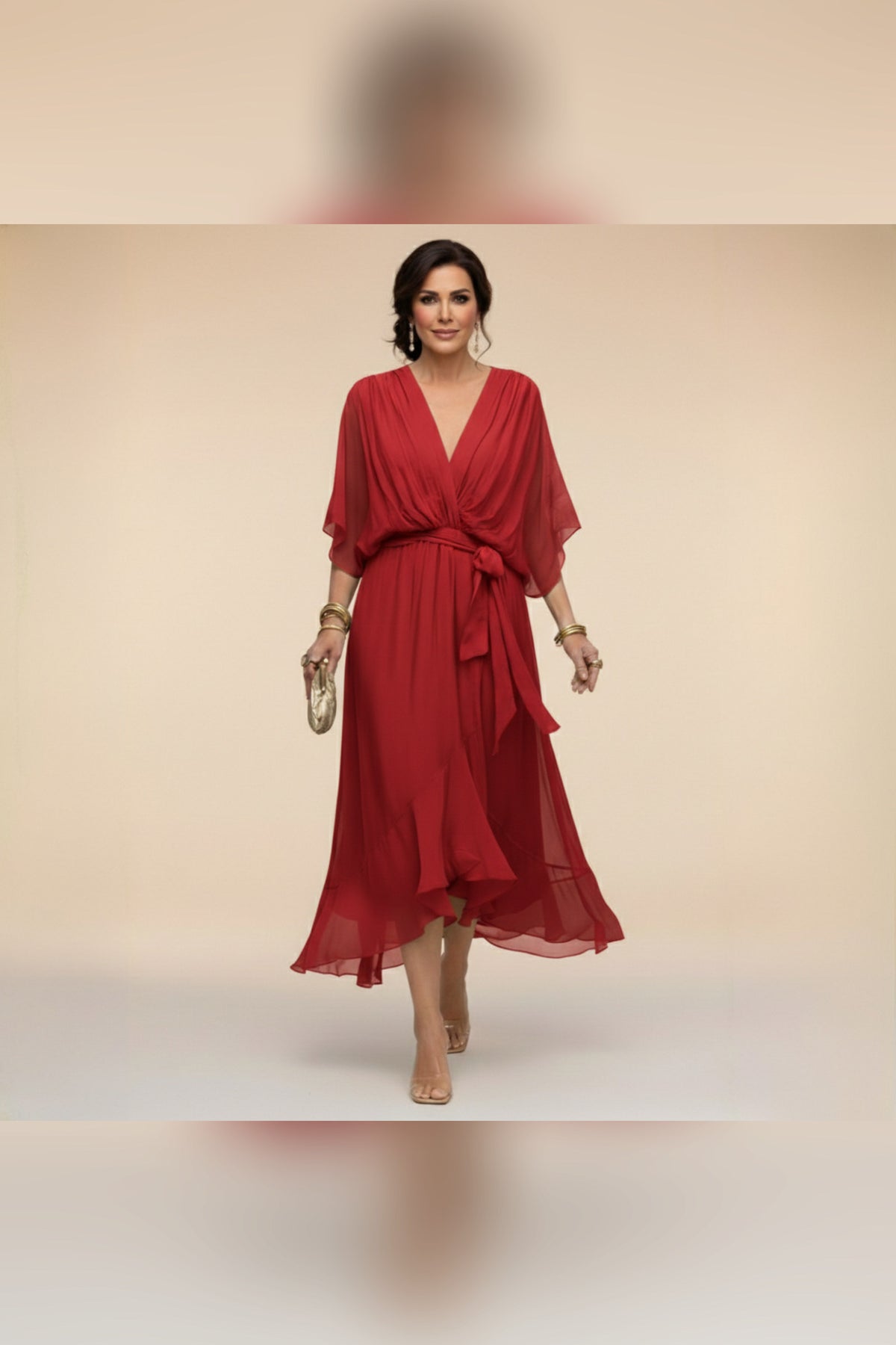 Vestido midi con cintura ajustable en rojo