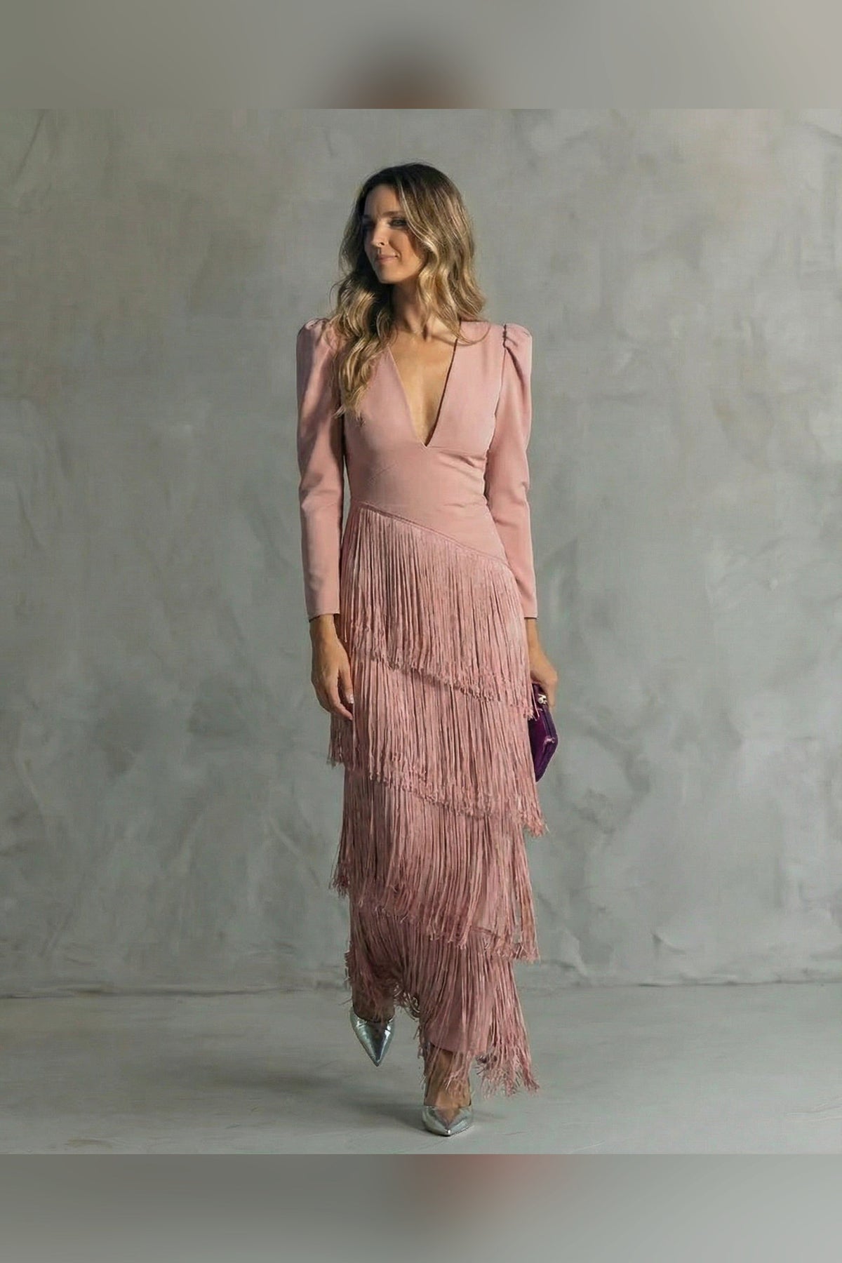 Vestido midi con flecos en color raíz de loto
