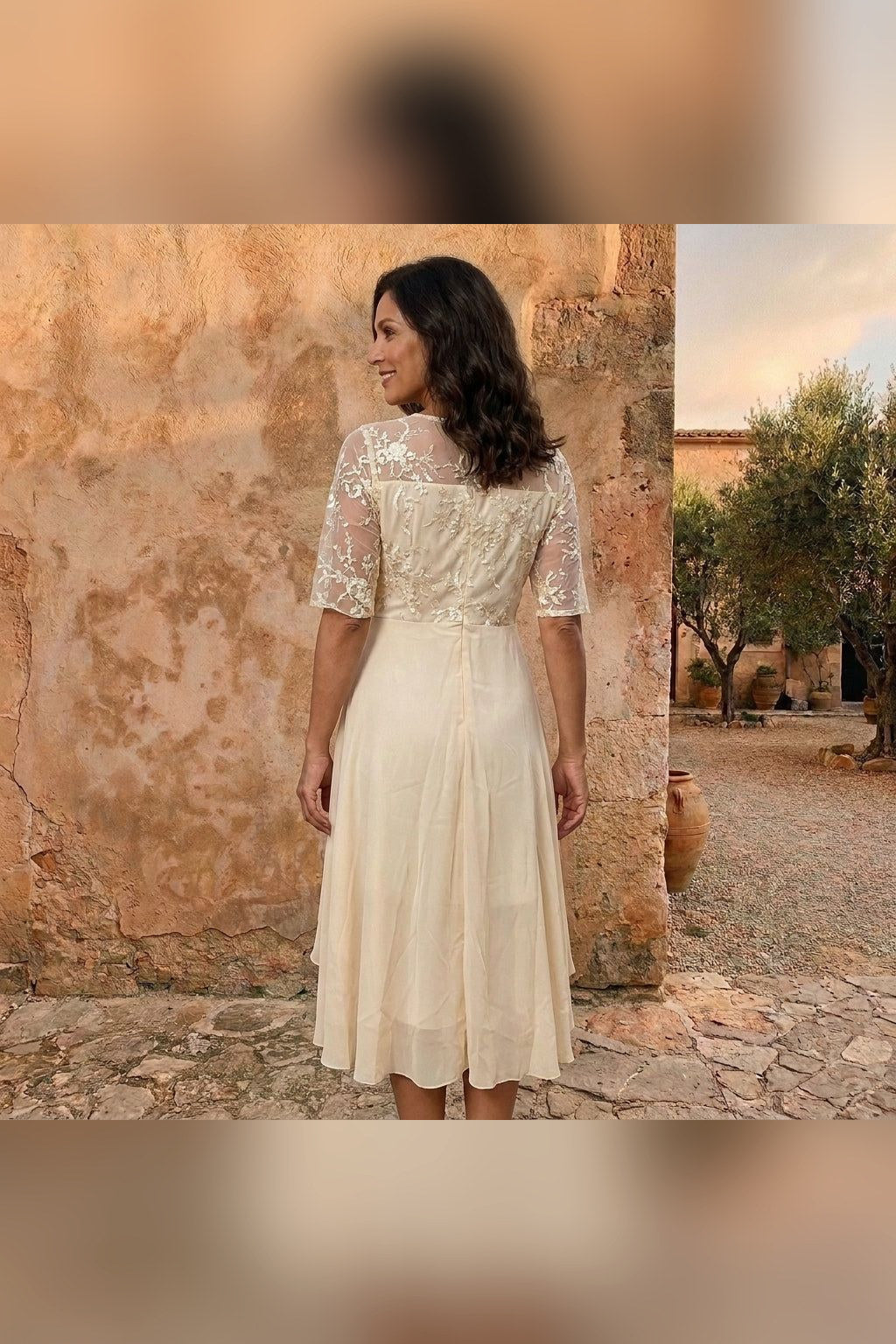 Vestido de gasa de manga larga en crema