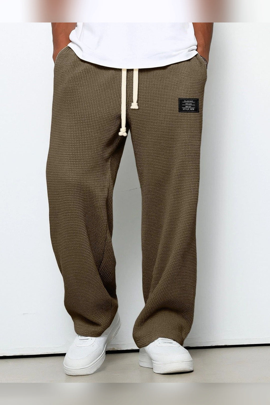Pantalón de lino de corte relajado en marrón