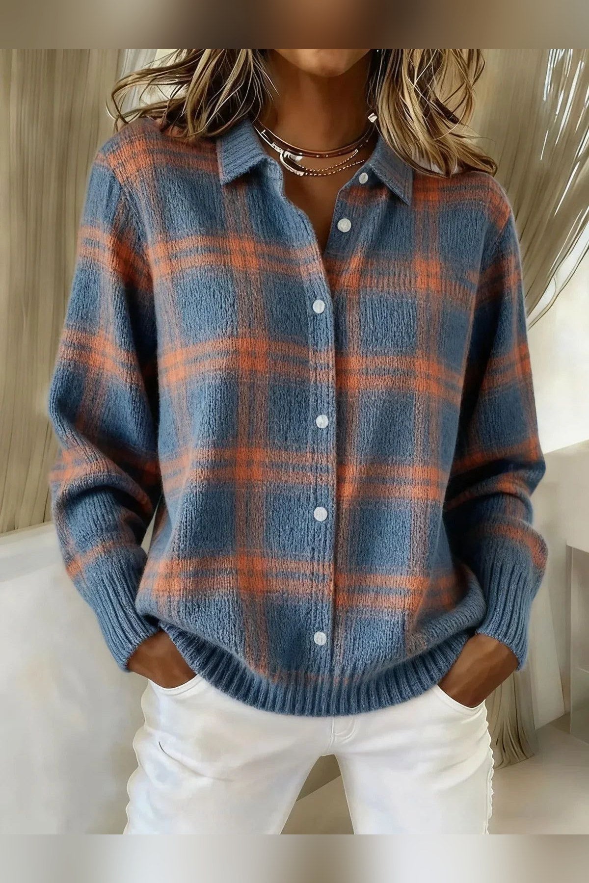 Chaqueta de punto de cuadros en azul y naranja