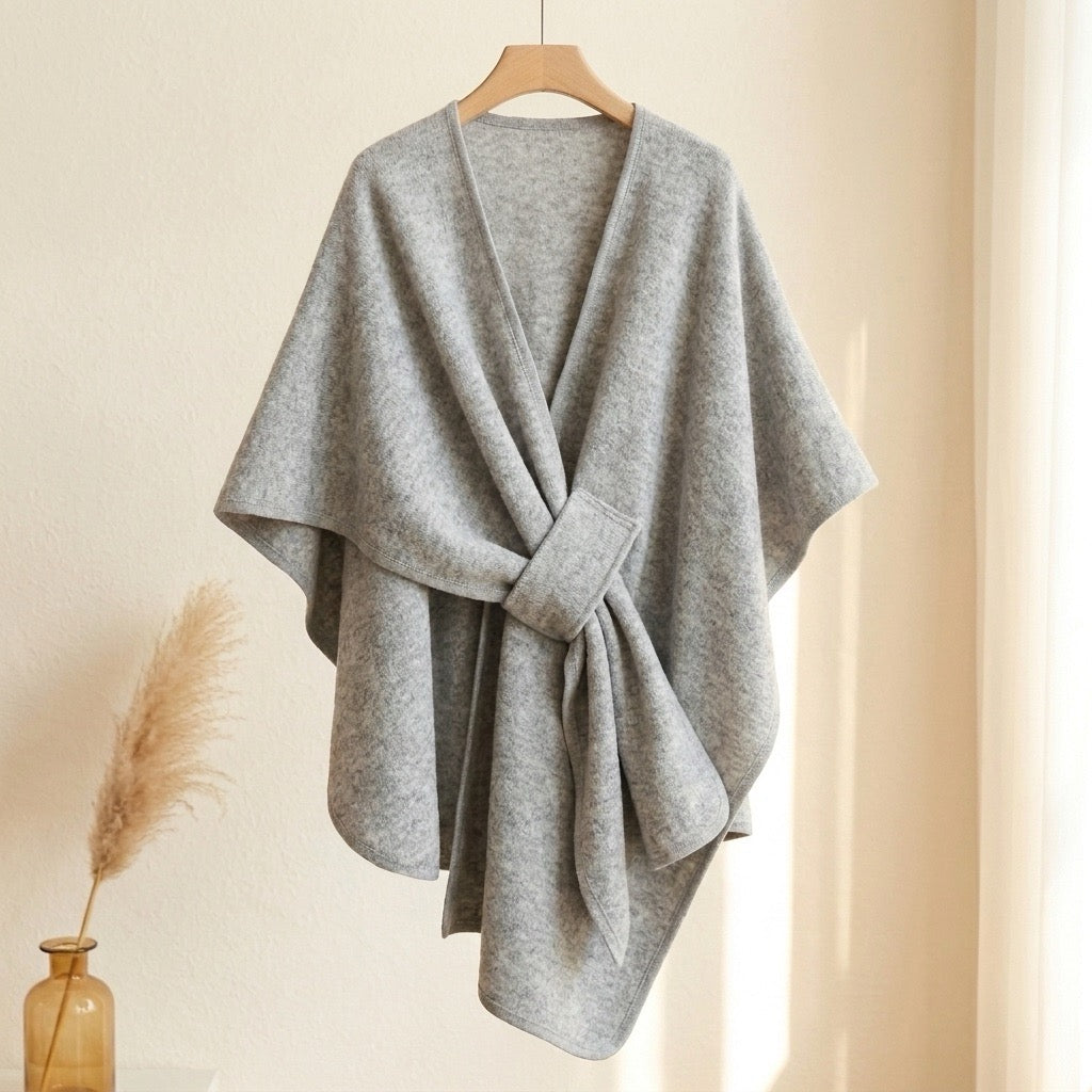 Poncho-chal largo en gris claro