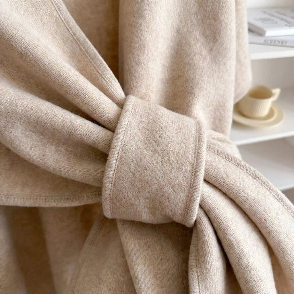Poncho-chal largo en beige