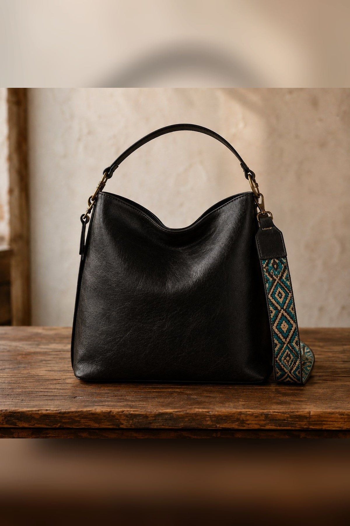 Bolso de aire vintage en negro